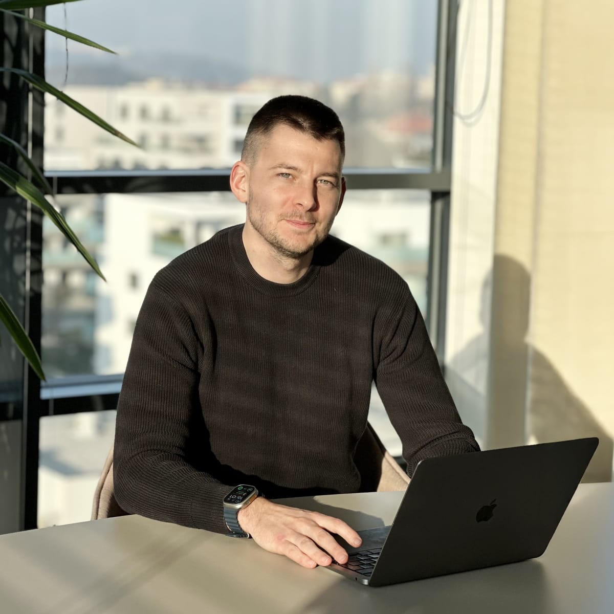 Většina Čechů má doma hloupou fotovoltaiku. A nejspíš k nim patříte i vy